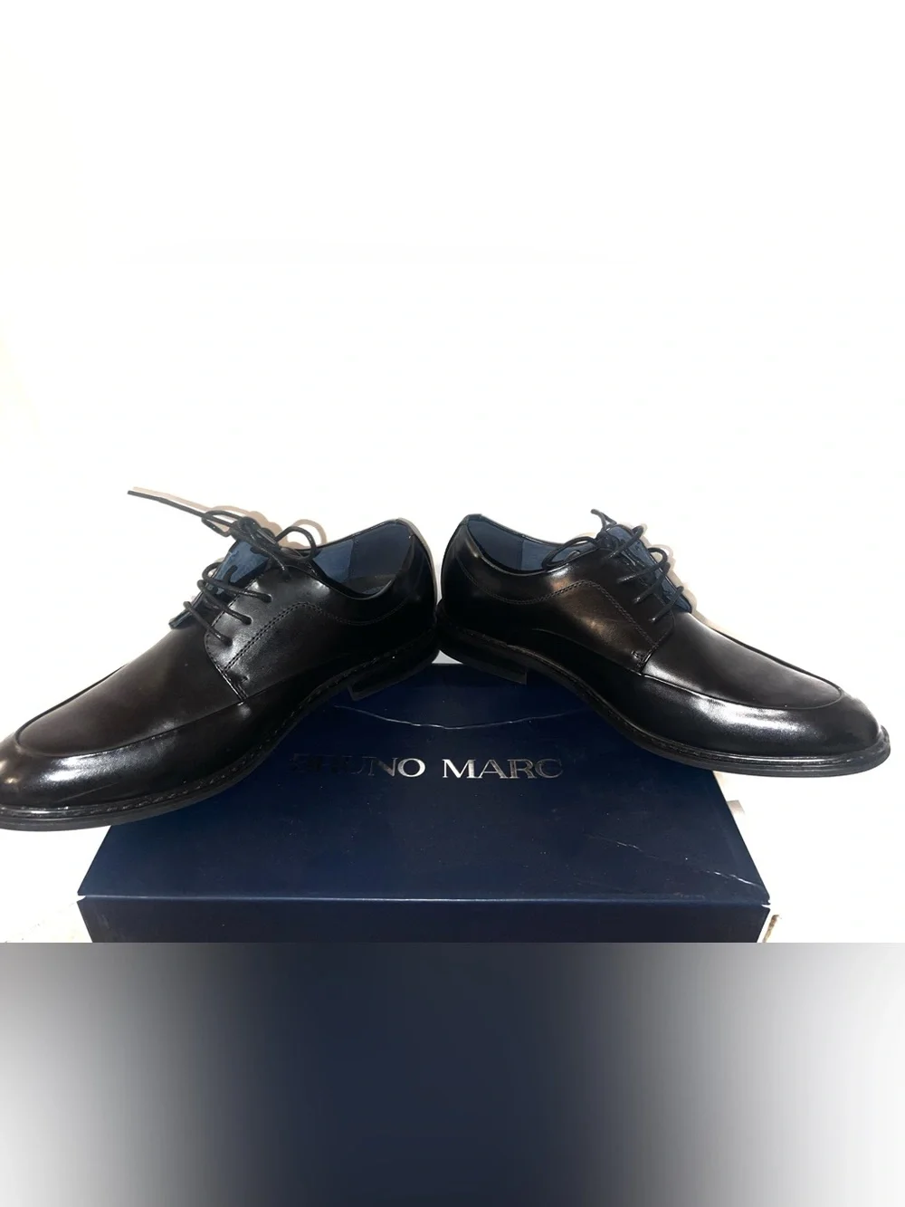 Men’s Bruno Mark Black Leather Dress Shoes Size 8.5
